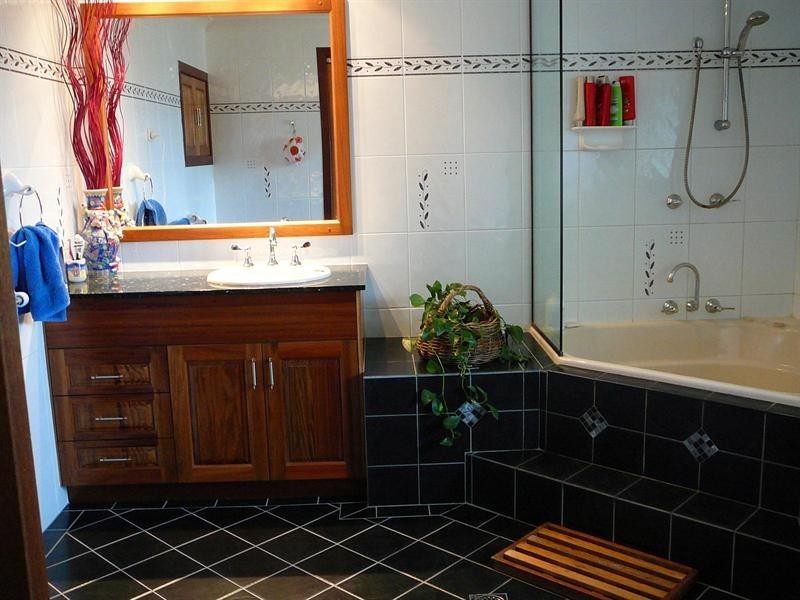 80 Yarragee Road, Moruya NSW 2537