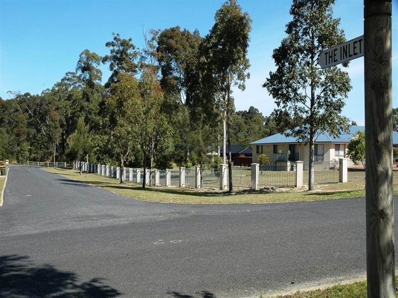 6 The Inlet, Mossy Point NSW 2537