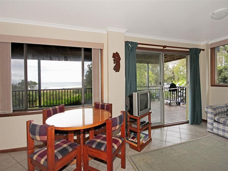 25 Tallawang Avenue, Malua Bay NSW 2536