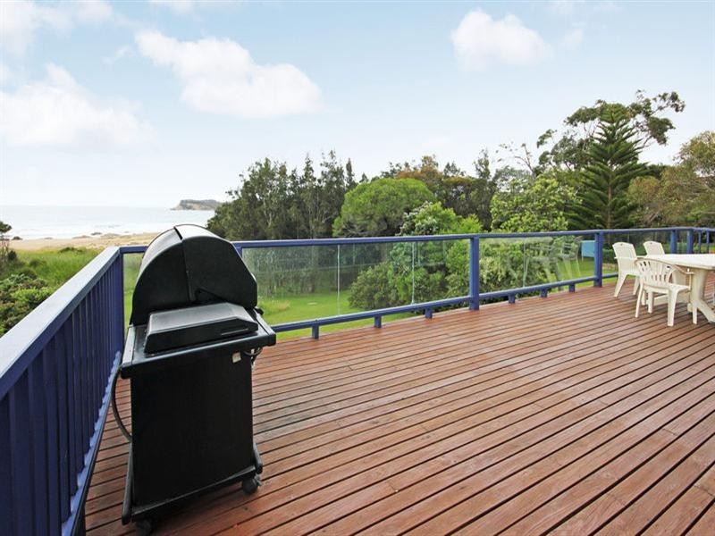 25 Tallawang Avenue, Malua Bay NSW 2536