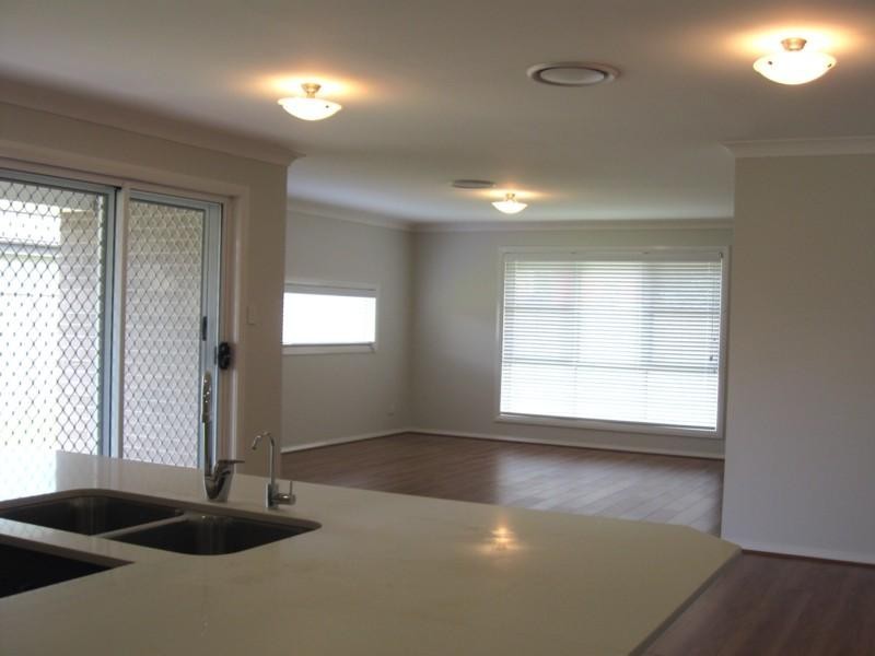 16 Hedley Way, Broulee NSW 2537