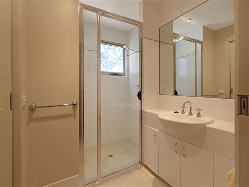5b Barbara Crescent, Denhams Beach NSW 2536