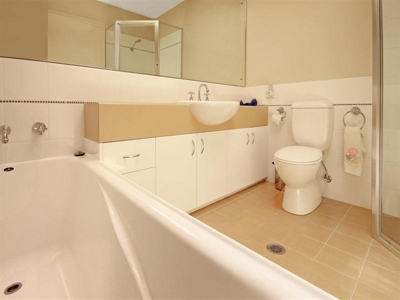 5b Barbara Crescent, Denhams Beach NSW 2536