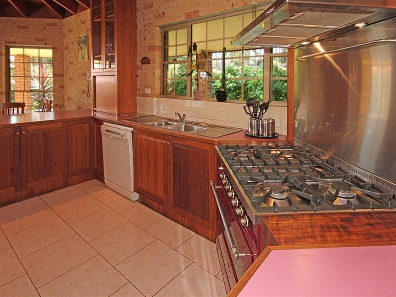 6 Kauzal Crescent, Surf Beach NSW 2536