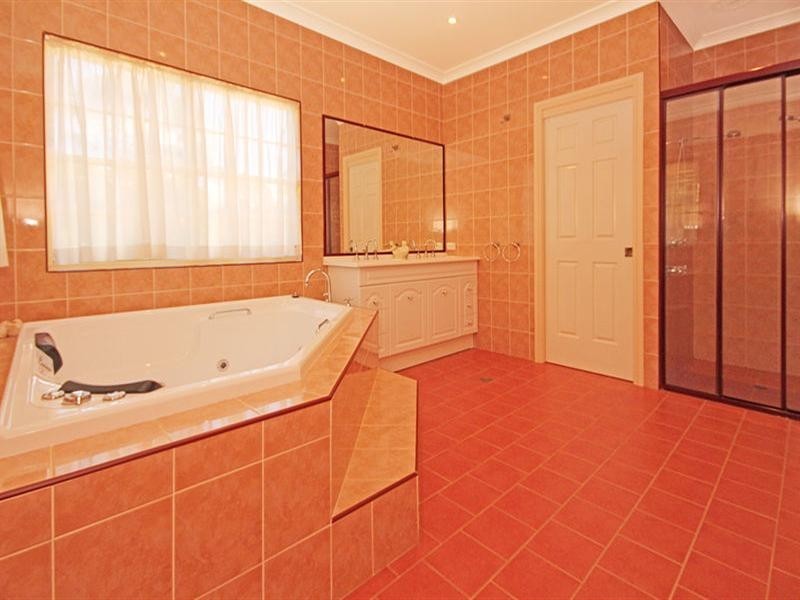 6 Kauzal Crescent, Surf Beach NSW 2536