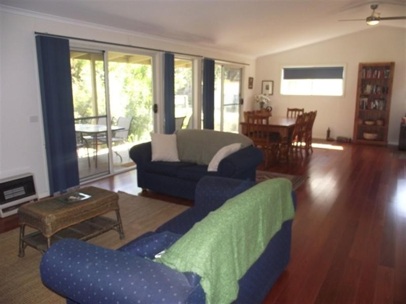 10 Native Way, Moruya Heads NSW 2537