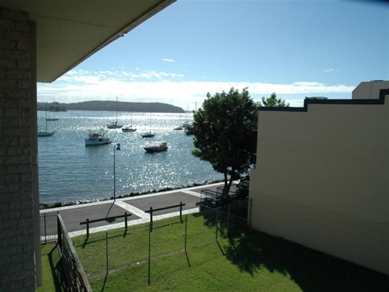 17 Beach Road, Batemans Bay NSW 2536