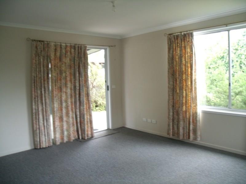 82 Sunpatch Parade, Tomakin NSW 2537