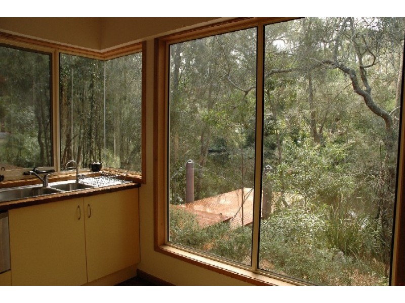 28 Rosedale Parade, Batemans Bay NSW 2536