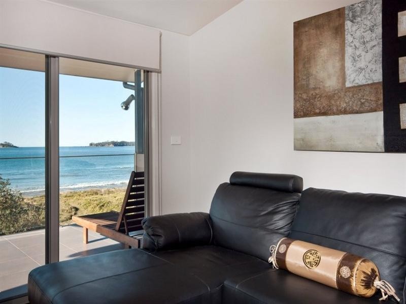 72 Myamba Parade, Surfside NSW 2536