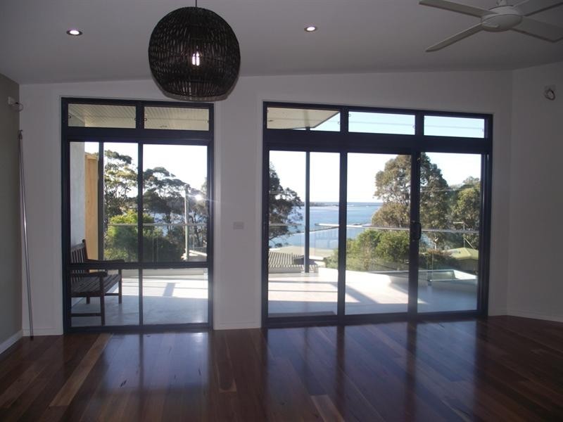 2/9 Millers Crescent, Moruya Heads NSW 2537