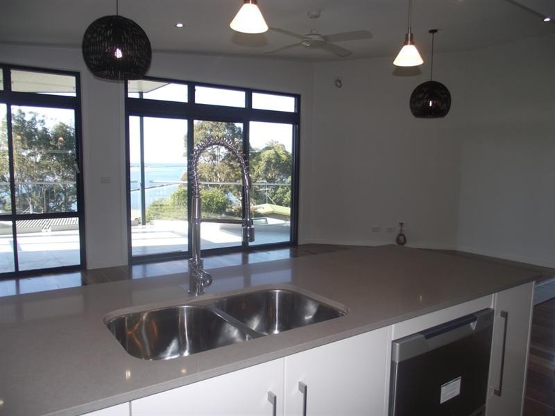 2/9 Millers Crescent, Moruya Heads NSW 2537