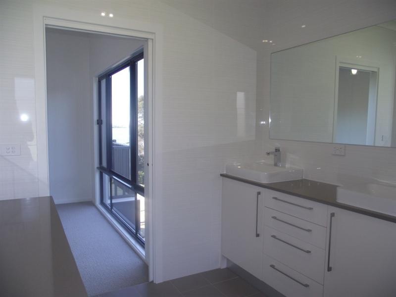 2/9 Millers Crescent, Moruya Heads NSW 2537