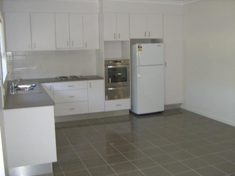 2/638 Beach Road, Surf Beach NSW 2536