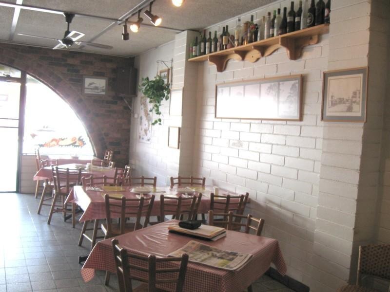 2/20 Church St, ‘Anna and Sam’s Pizza’, Moruya NSW 2537