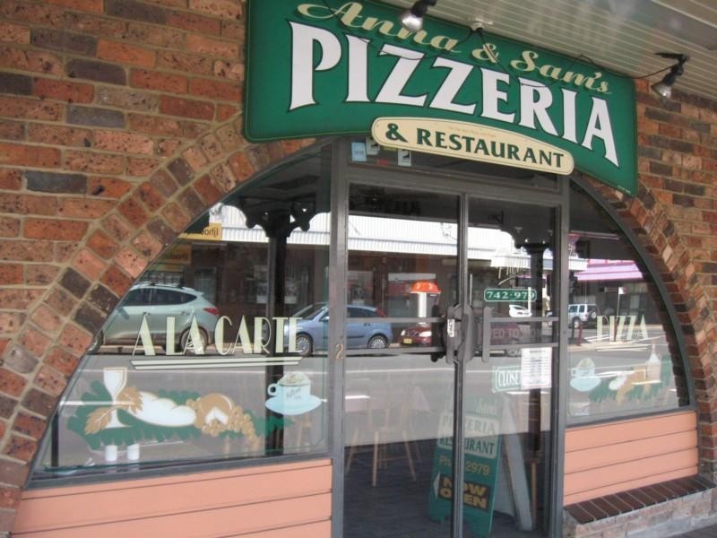 2/20 Church St, ‘Anna and Sam’s Pizza’, Moruya NSW 2537