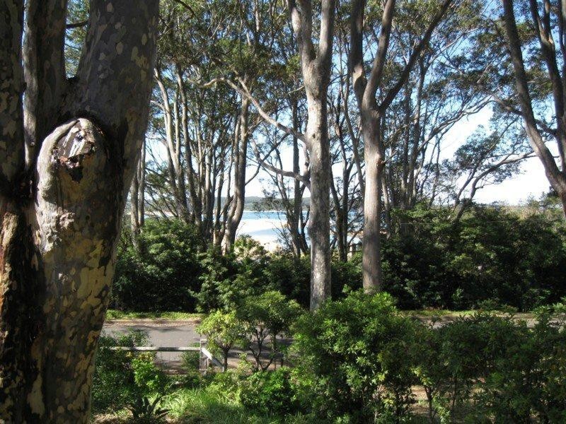 112 Annetts Parade, Mossy Point NSW 2537