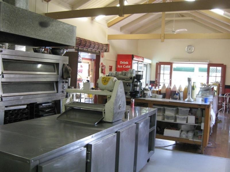 46 Sydney St, ClockTower Arcade ‘Patisserie/Cafe’, Mogo NSW 2536