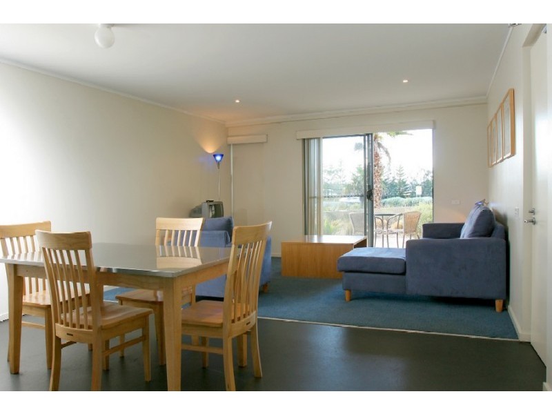 102/202 Beach Road, Batehaven NSW 2536