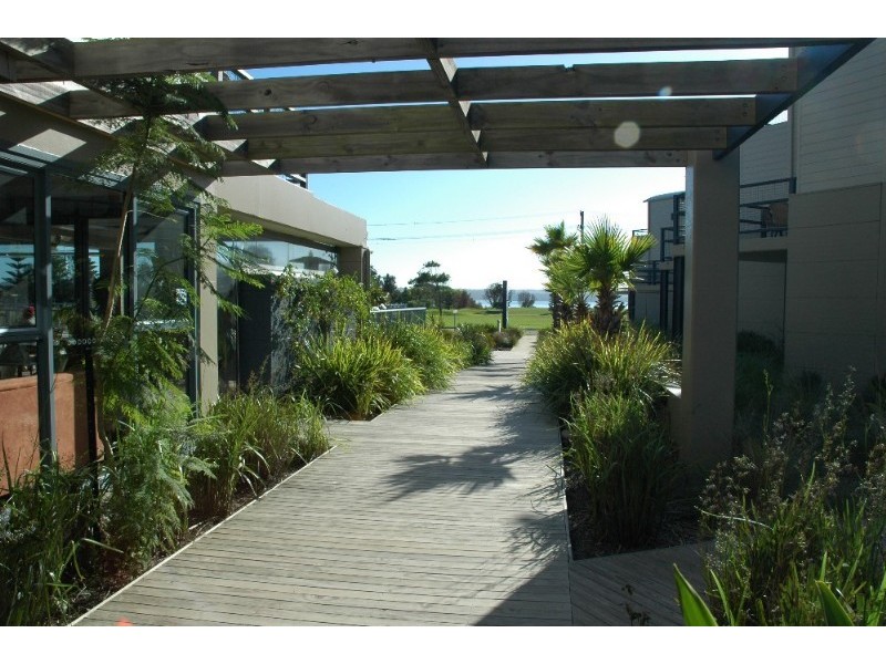 102/202 Beach Road, Batehaven NSW 2536