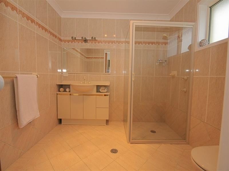 13 Baker Street, Broulee NSW 2537