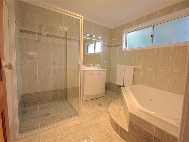 13 Baker Street, Broulee NSW 2537