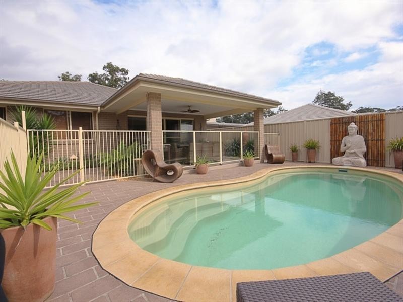 4 Marcelle Close, Broulee NSW 2537