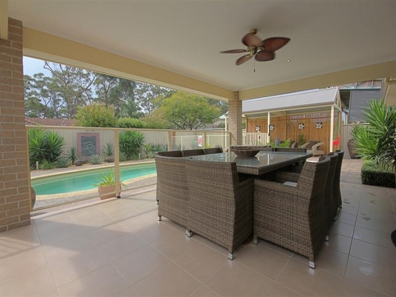 4 Marcelle Close, Broulee NSW 2537