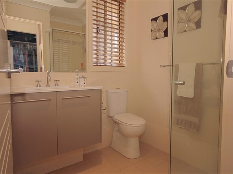 4 Marcelle Close, Broulee NSW 2537