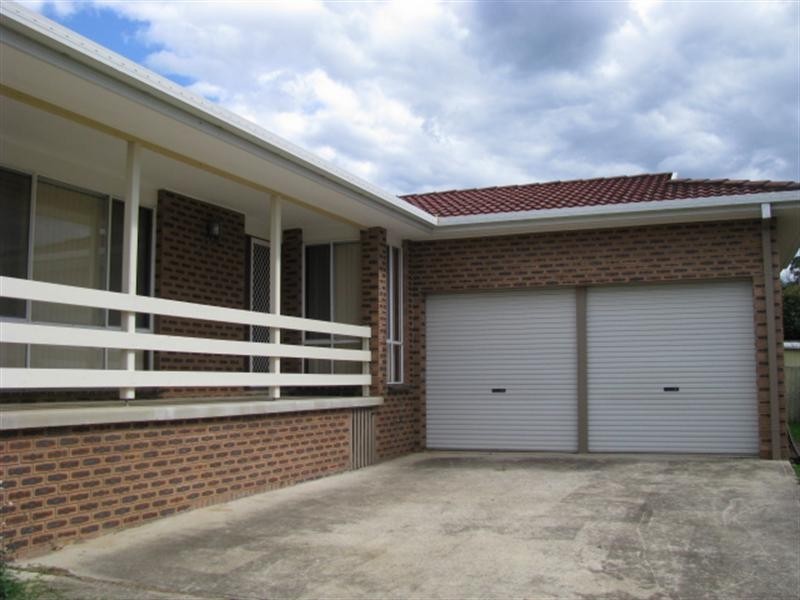 33 Pacific Road, Surf Beach NSW 2536