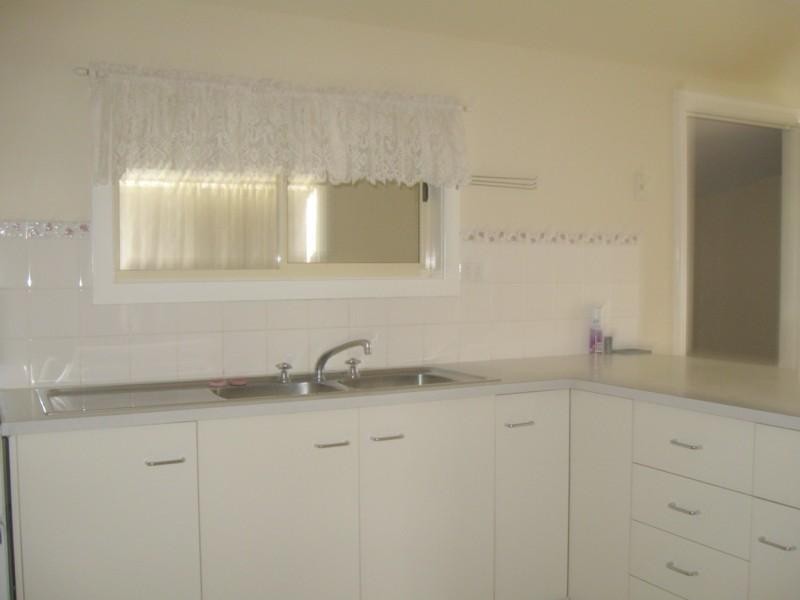 3 Luck Street, Moruya NSW 2537