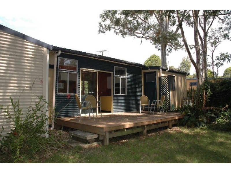 6 Rosedale Parade, Batemans Bay NSW 2536