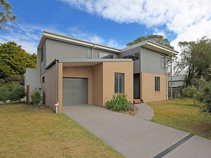 65 Grant Street, Broulee NSW 2537