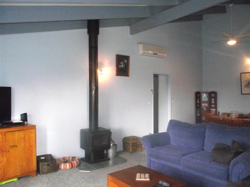 12 Hazel Road, Moruya Heads NSW 2537