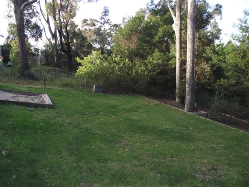 12 Hazel Road, Moruya Heads NSW 2537