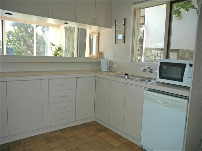 76 Yugura Street, Malua Bay NSW 2536