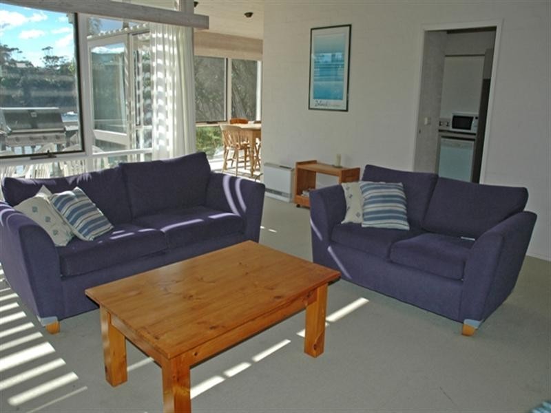 76 Yugura Street, Malua Bay NSW 2536