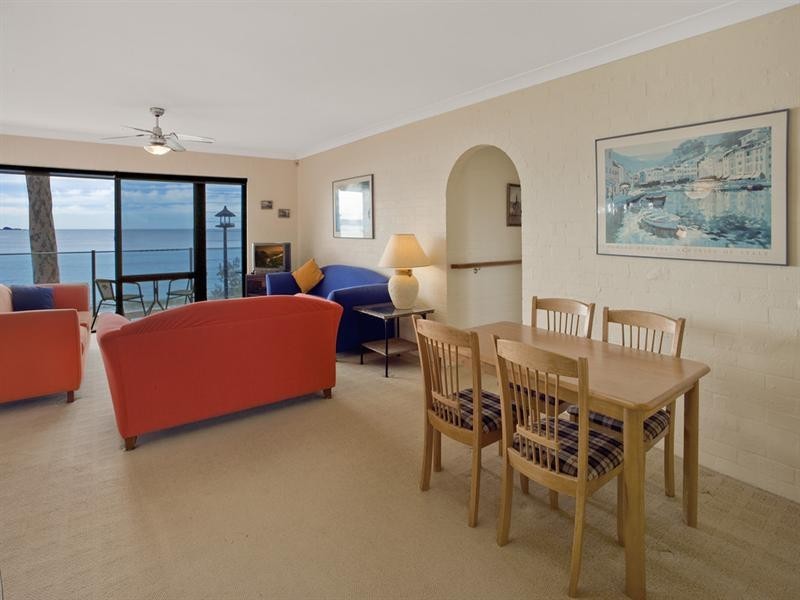 1/121 Beach Road, Batehaven NSW 2536