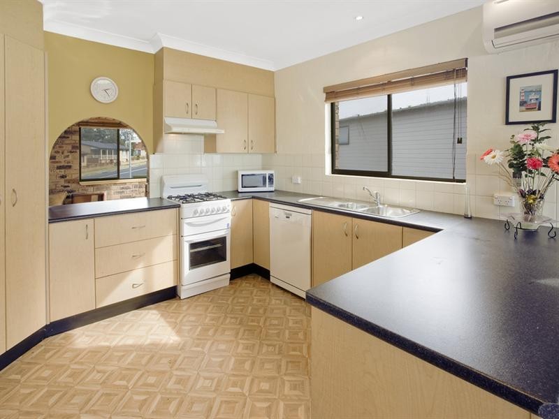 1/121 Beach Road, Batehaven NSW 2536