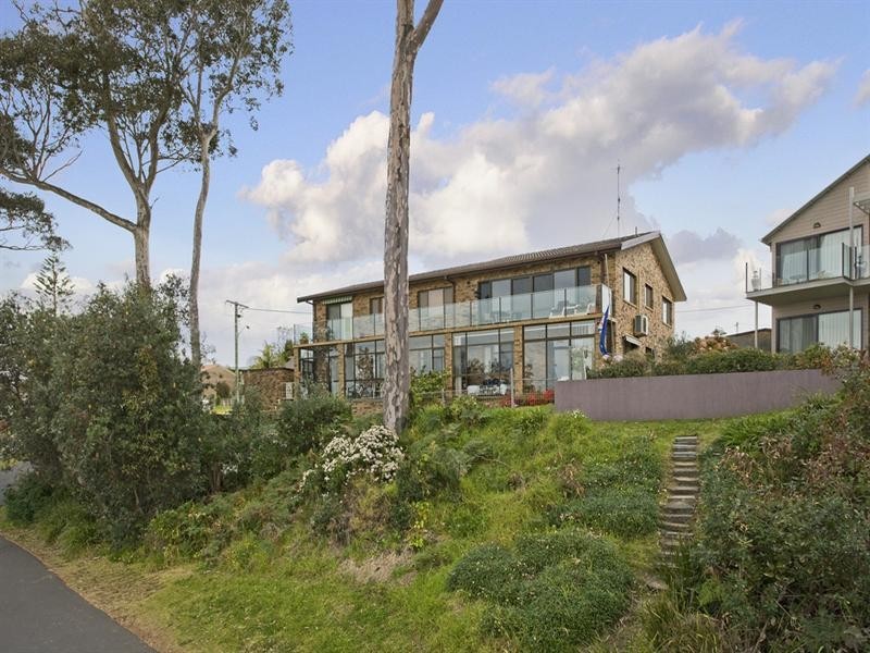1/121 Beach Road, Batehaven NSW 2536