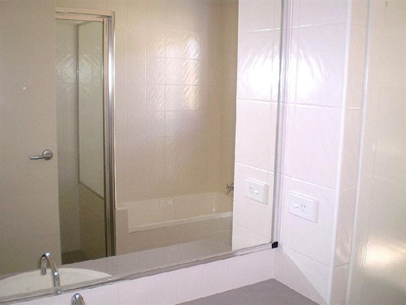 9/224 Beach Road, Batehaven NSW 2536