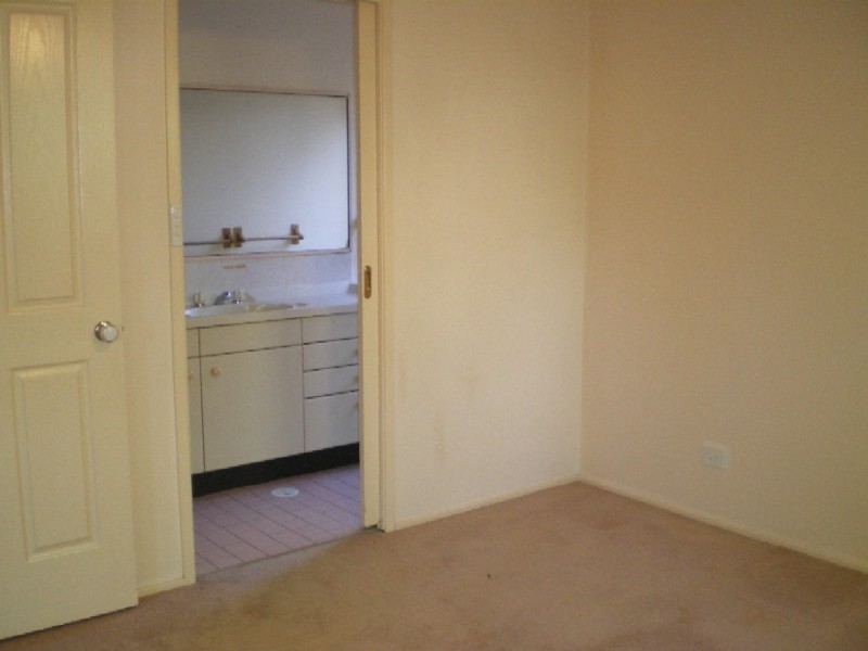 28 Karoola Crescent, Surfside NSW 2536