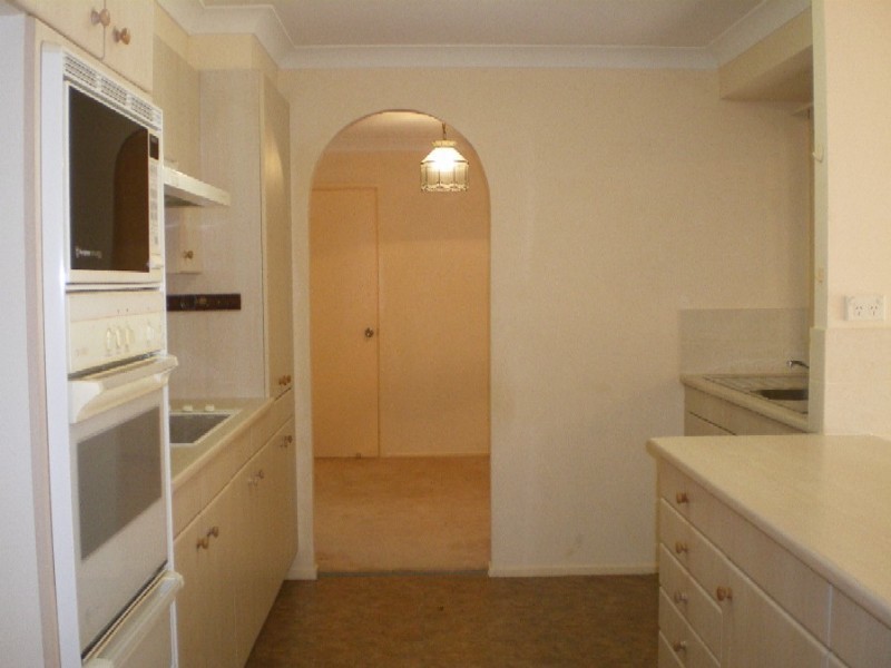 28 Karoola Crescent, Surfside NSW 2536