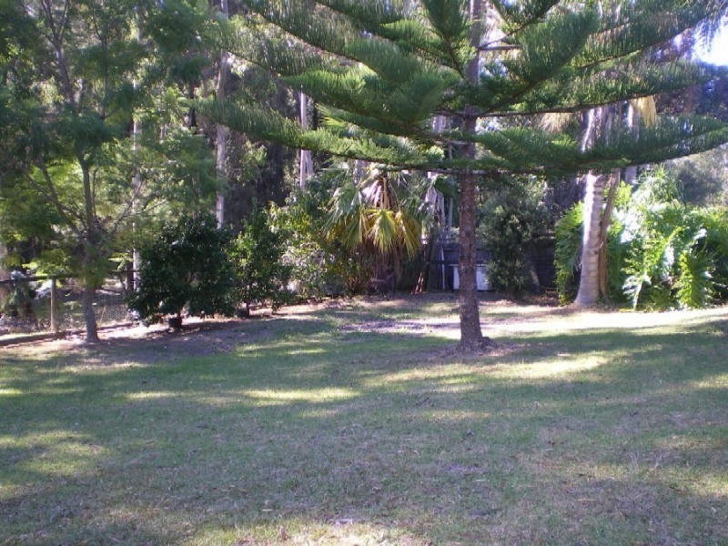 28 Karoola Crescent, Surfside NSW 2536