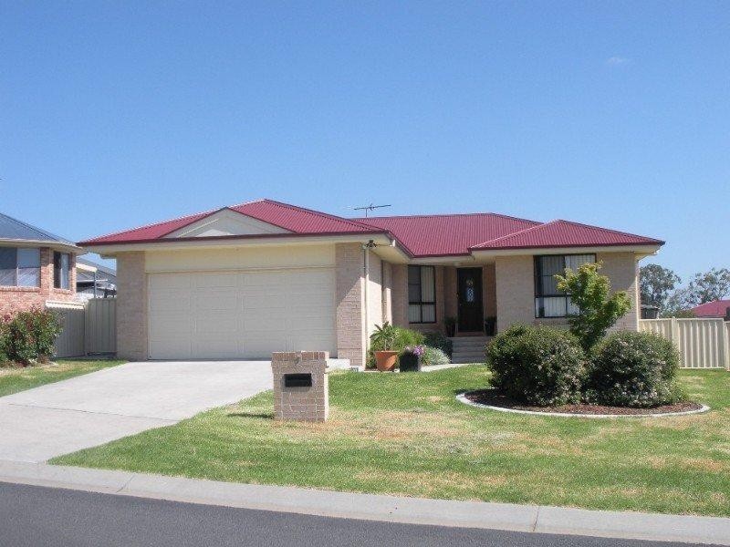 7 Crestview Place, Inverell NSW 2360
