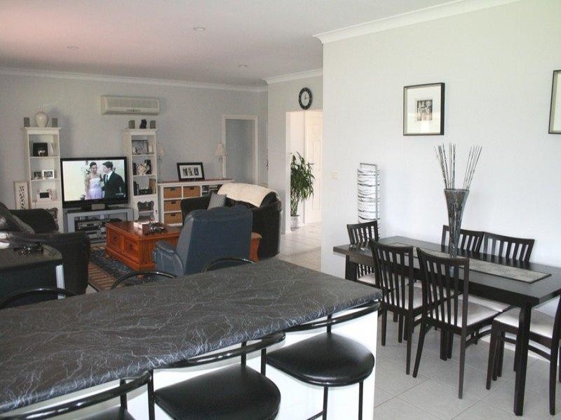 106 Runnymede Drive, Inverell NSW 2360