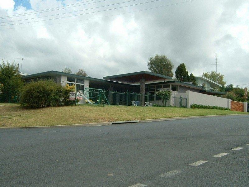 21 Lewin Street, Inverell NSW 2360