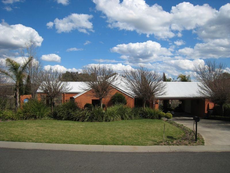 90 Gordon Street, Inverell NSW 2360