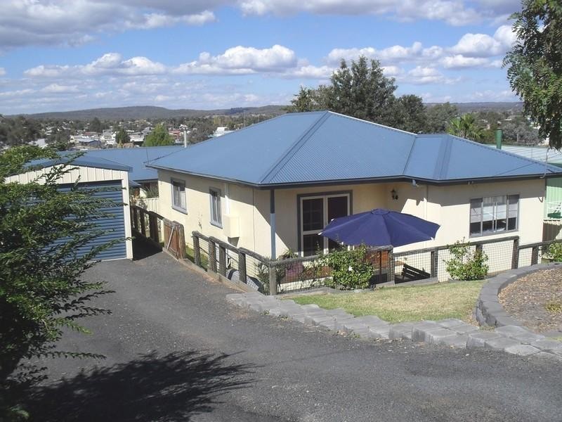 73 King Street, Inverell NSW 2360