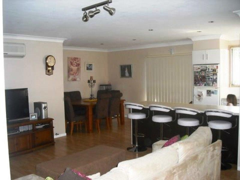 27 Moore Street, Inverell NSW 2360